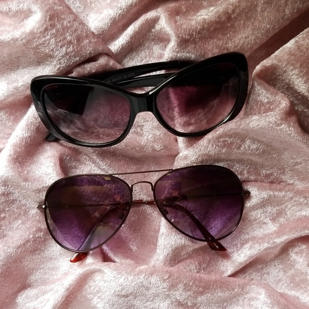 Bundle of 2 Sunglasses